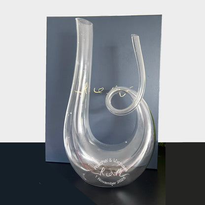 Engraved Wine Decanter. Wine lovers.